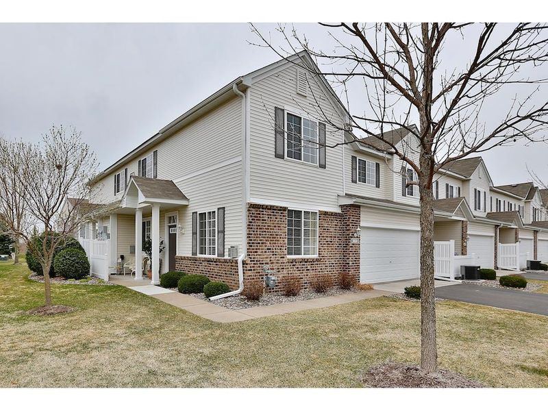 15656 Emerald Dr N #2, Hugo, MN 55038