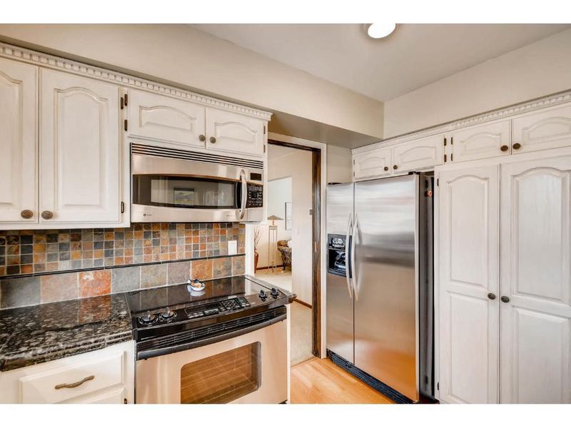 1614 23rd Ave NW, New Brighton, MN 55112