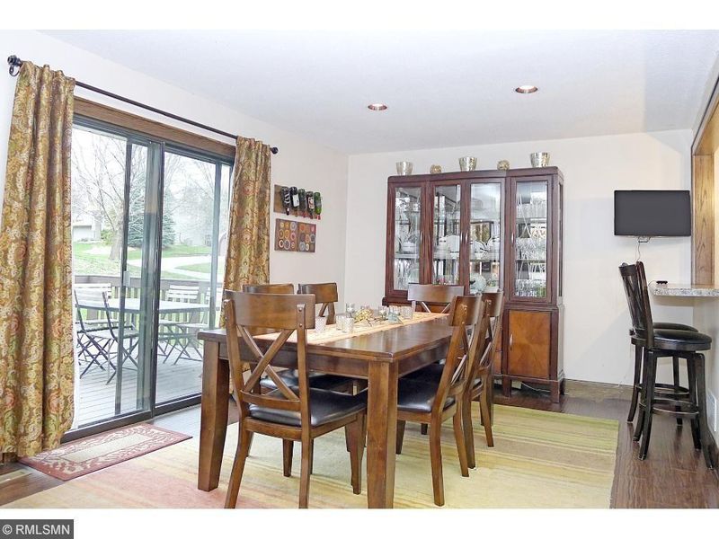 10750 Northmark Dr, Eden Prairie, MN 55344