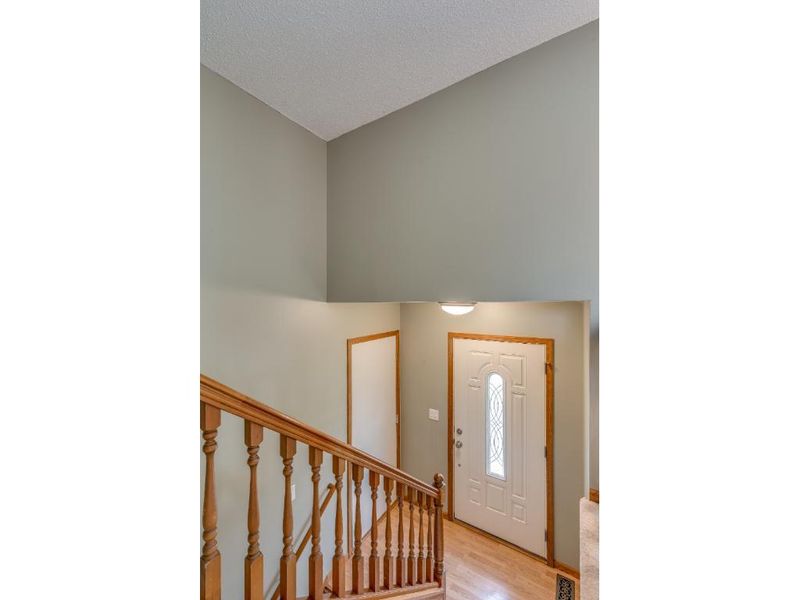 13724 Glenhurst Ave, Savage, MN 55378