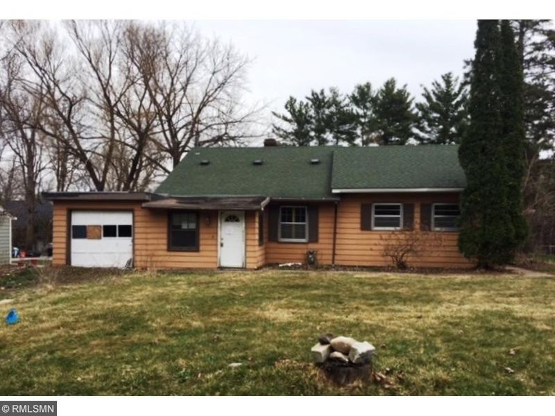 910 Ithaca Ln N, Plymouth, MN 55447