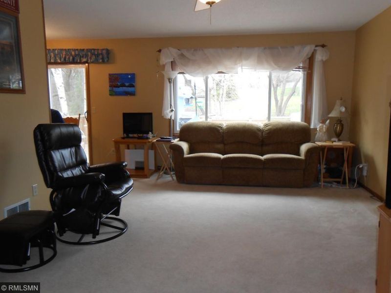 4267 Augusta Ln, Eagan, MN 55123