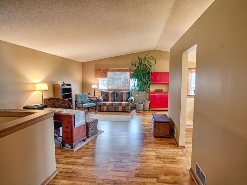6209 113th Ave N, Champlin, MN 55316