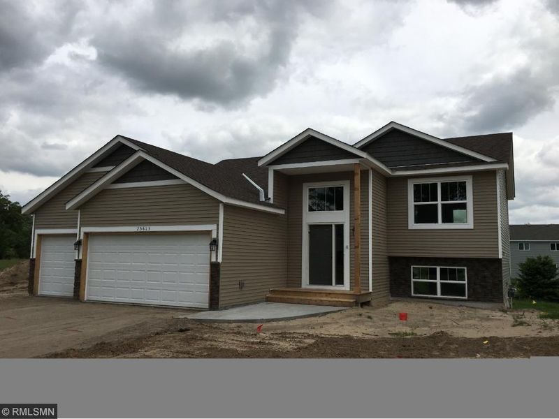 25613 12th St W, Zimmerman, MN 55398