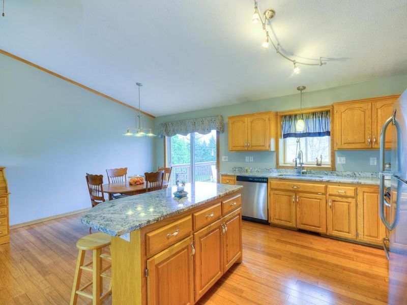 1477 Homestead St, Shakopee, MN 55379