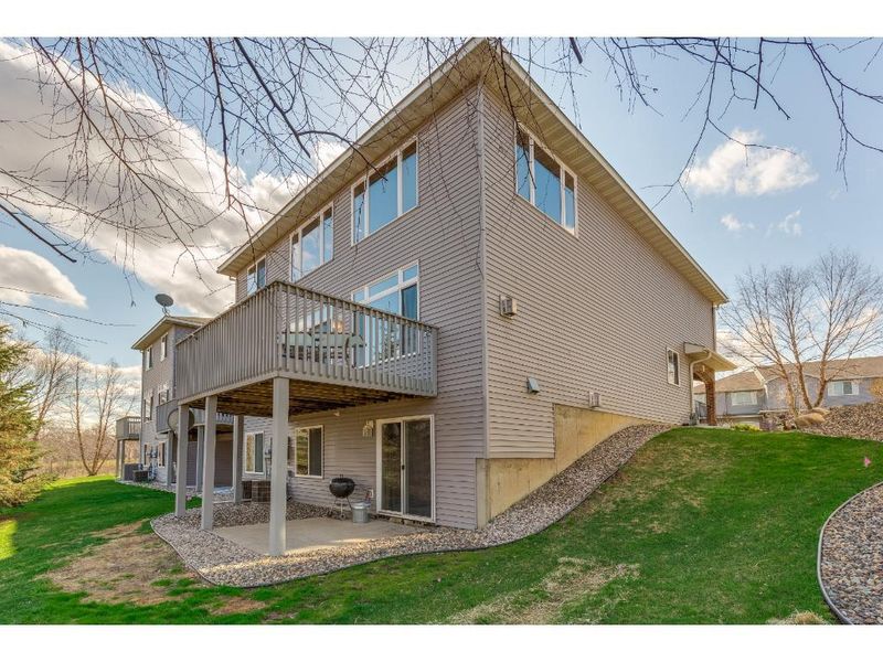 15571 Brookside Ln NW, Prior Lake, MN 55372