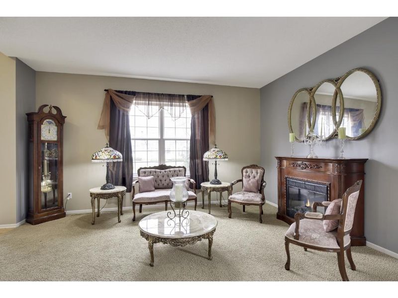 17779 Inverness Curve, Eden Prairie, MN 55347