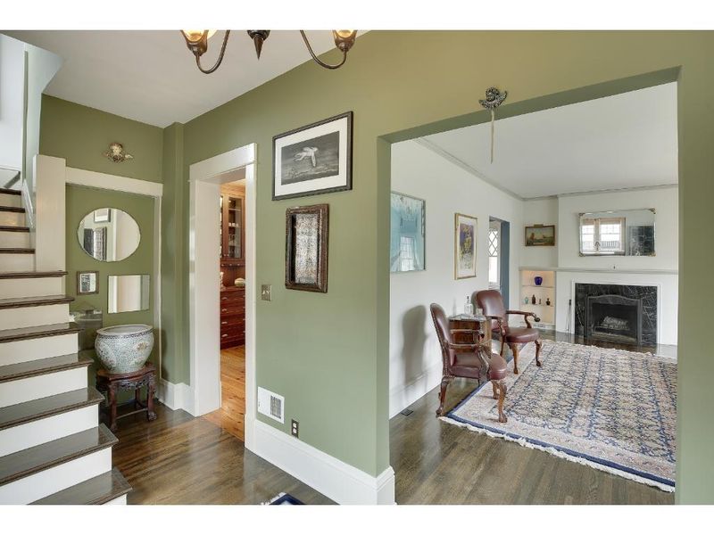 1519 W 22nd St, Minneapolis, MN 55405