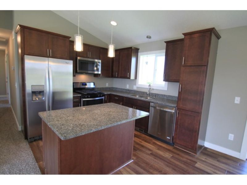 129 Bluestone Dr, Dundas, MN 55019