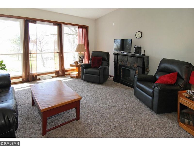15411 Little Lake Rd, Center City, MN 55012