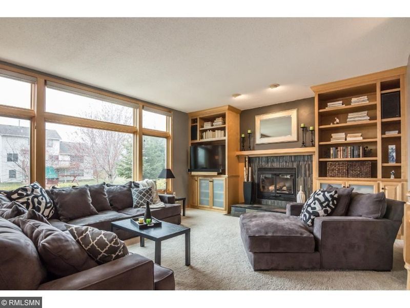 7587 Alyssa Rd, Woodbury, MN 55125