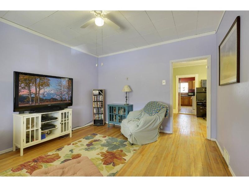 765 Hyacinth Ave E, Saint Paul, MN 55106