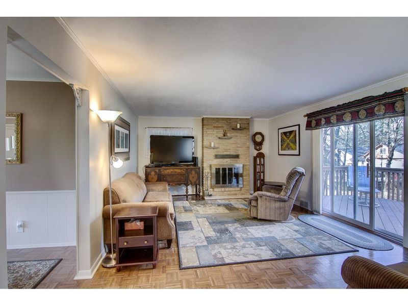 2233 Mcmenemy St, Little Canada, MN 55117