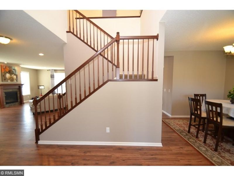 3752 Pointe Ps NW, Prior Lake, MN 55372
