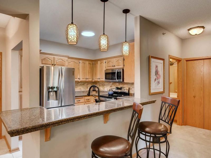 5200 Pathways Ave #306, White Bear Lake, MN 55110