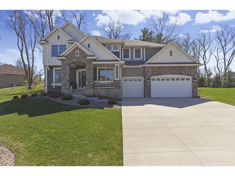 5987 Hermitage Trl, Minnetrista, MN 55364