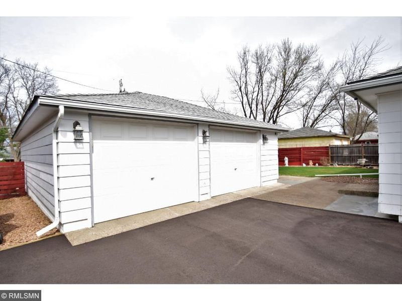 11524 Ilex St NW, Coon Rapids, MN 55448