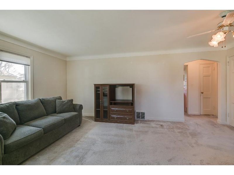 1880 Edgewater Ave, New Brighton, MN 55112