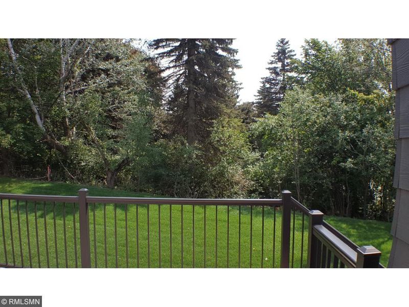 842 Gramsie Rd, Shoreview, MN 55126
