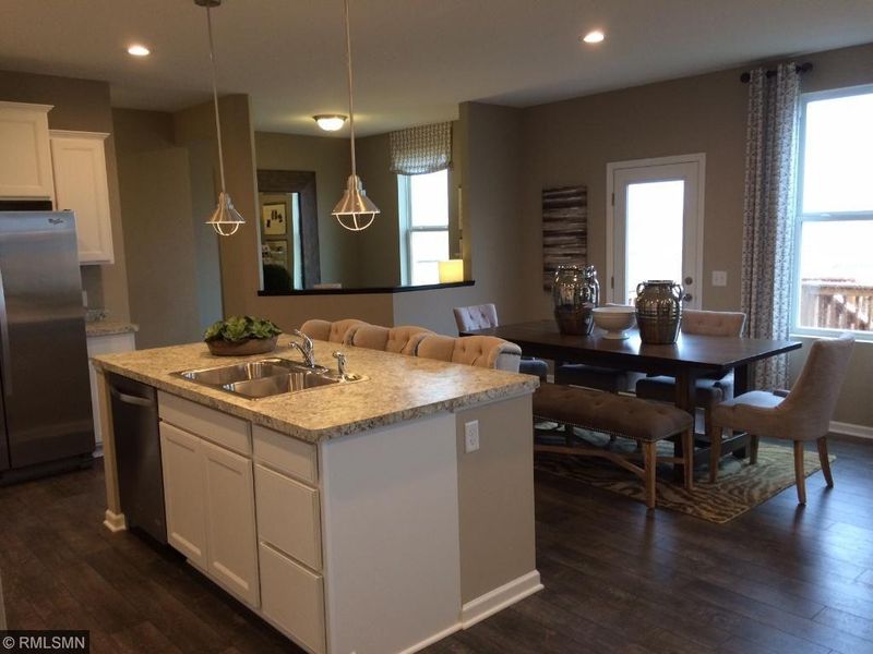 3987 112th Cir NE, Blaine, MN 55449