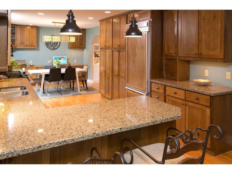 13416 Tudor Rd, Minnetonka, MN 55305