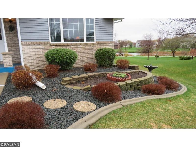 710 Wildflower Ln, Sauk Rapids, MN 56379