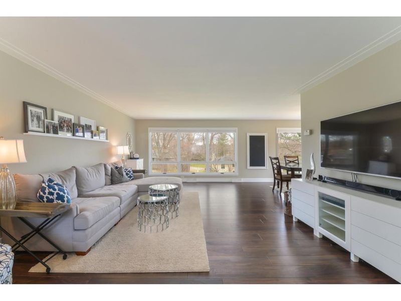 5124 Valley View Rd, Edina, MN 55436