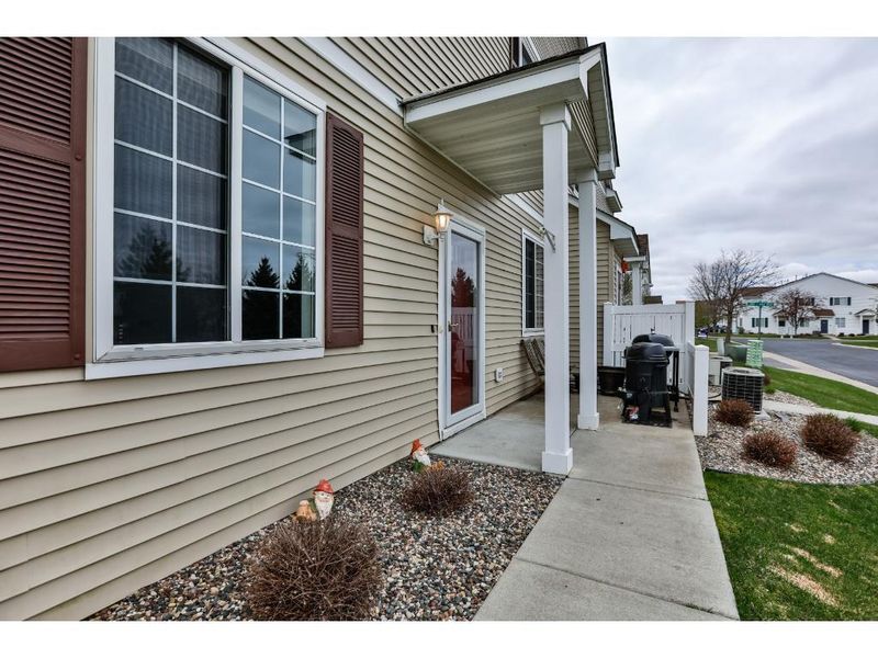 381 Frederick Cir, Hastings, MN 55033