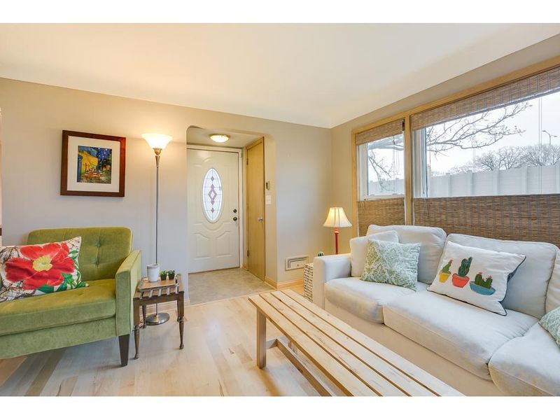 2750 Utica Ave S, Saint Louis Park, MN 55416