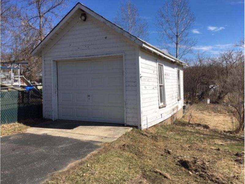 306 5th St SE, Wadena, MN 56482