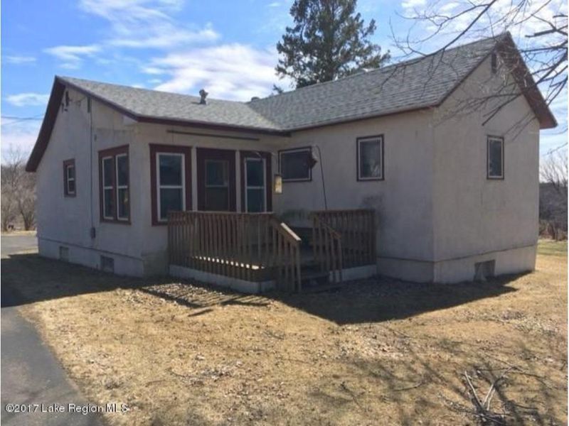 306 5th St SE, Wadena, MN 56482
