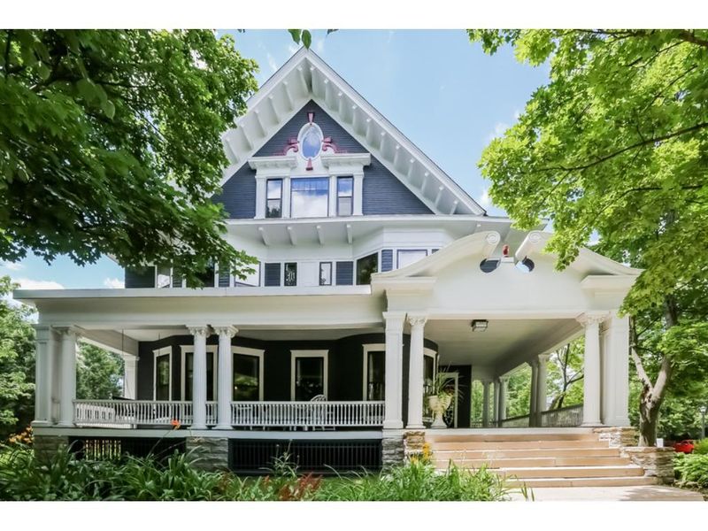 2400 Bryant Ave S, Minneapolis, MN 55405