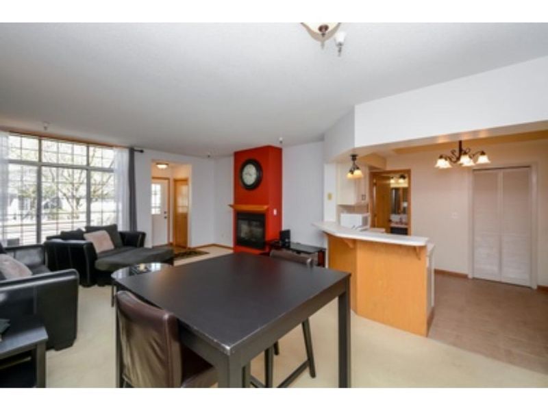 18188 Settlers Way #27, Eden Prairie, MN 55347