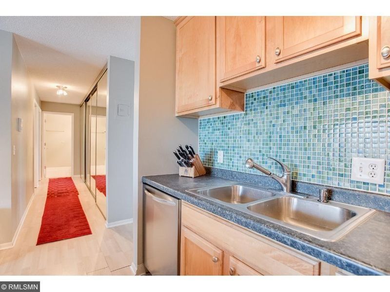 4110 Rahn Rd #A321, Eagan, MN 55122