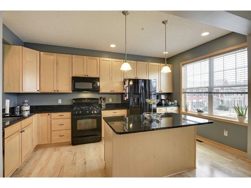 17281 72nd Pl N, Maple Grove, MN 55311