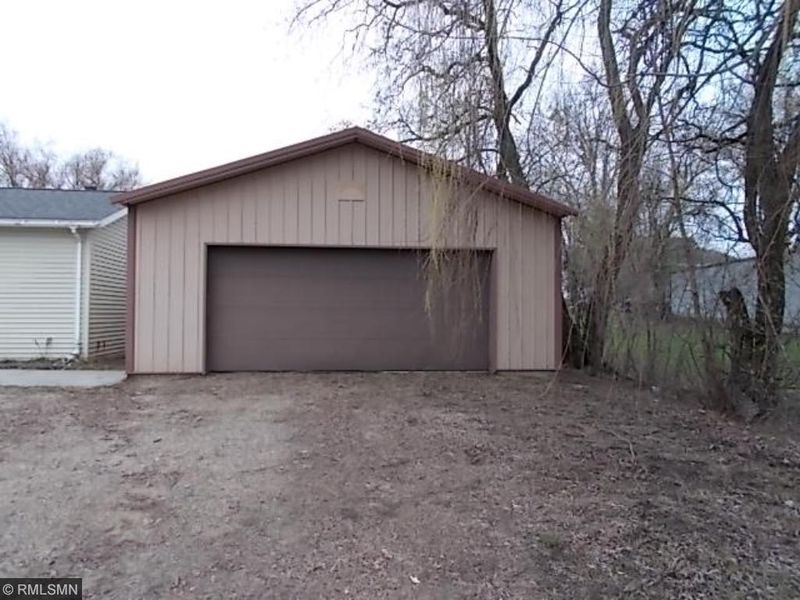 641 2nd St, Holdingford, MN 56340