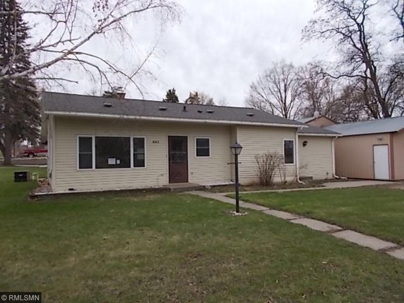 641 2nd St, Holdingford, MN 56340