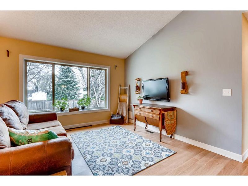 8720 212th St N, Forest Lake, MN 55025