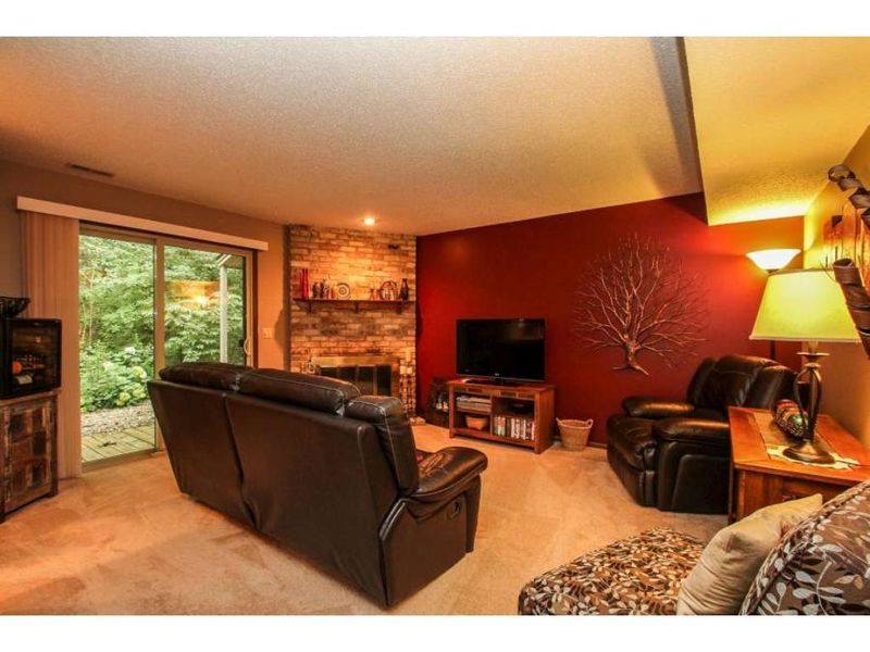 5504 E Bavarian Ps, Fridley, MN 55432