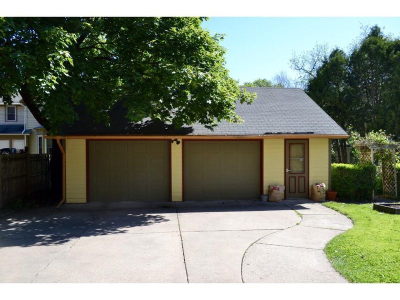 809 East Ave, Red Wing, MN 55066