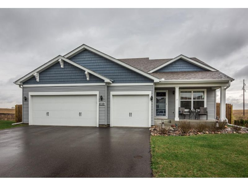 14054 Adrian Ct, Rosemount, MN 55068
