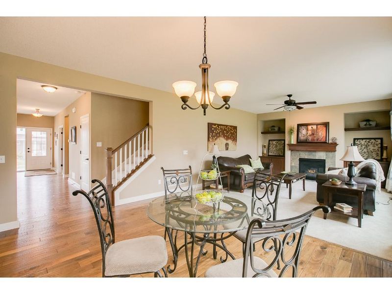 6293 Peony Ln N, Maple Grove, MN 55311