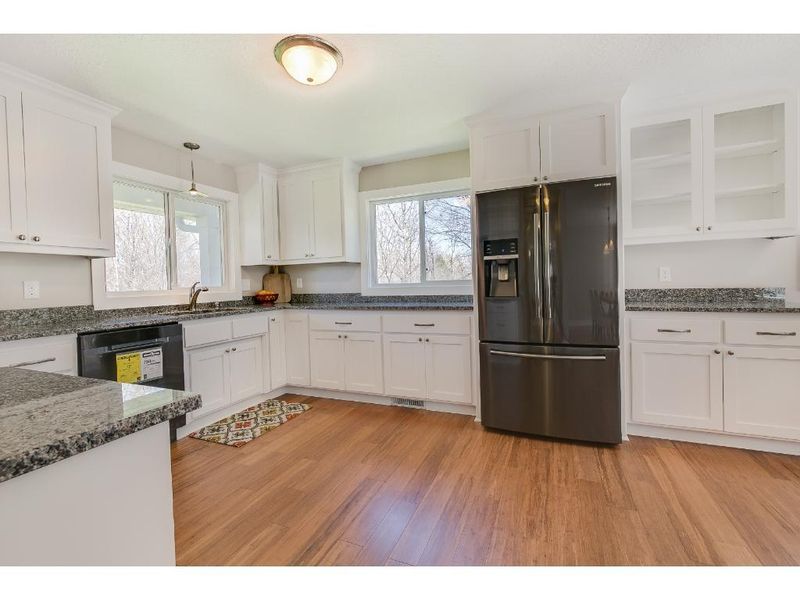 1170 Anderson Ln, White Bear Lake, MN 55127