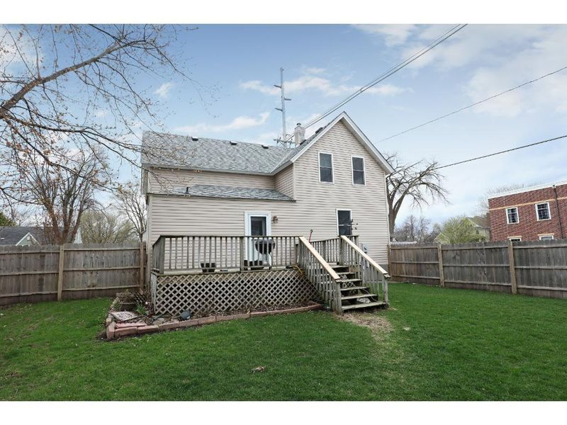 205 1st St SE, New Prague, MN 56071