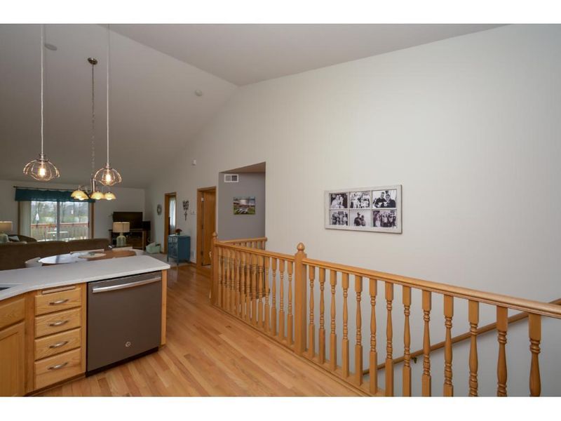 1713 Lakeridge Way, Waconia, MN 55387