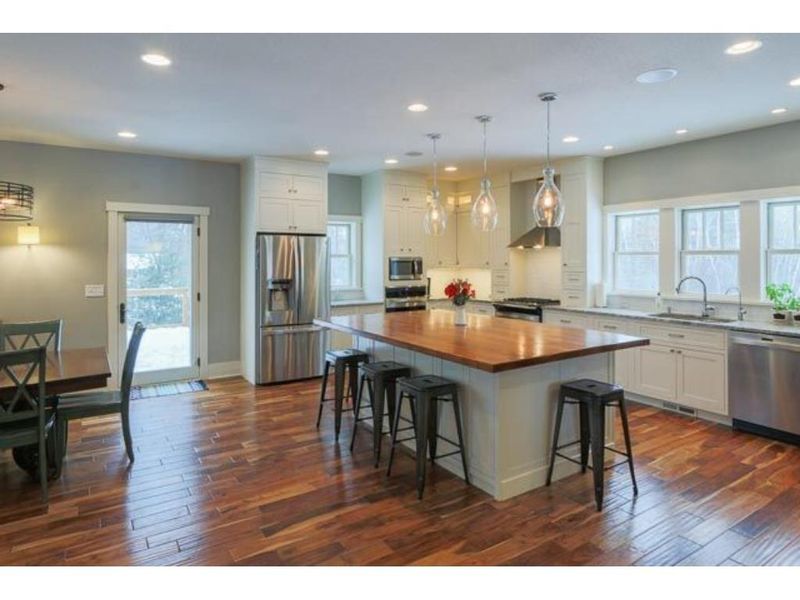 8050 Imperial Ct N, Stillwater, MN 55082