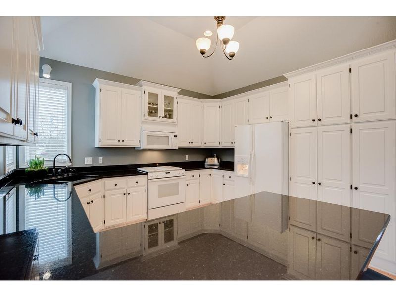 11028 Timberline Dr N, Champlin, MN 55316
