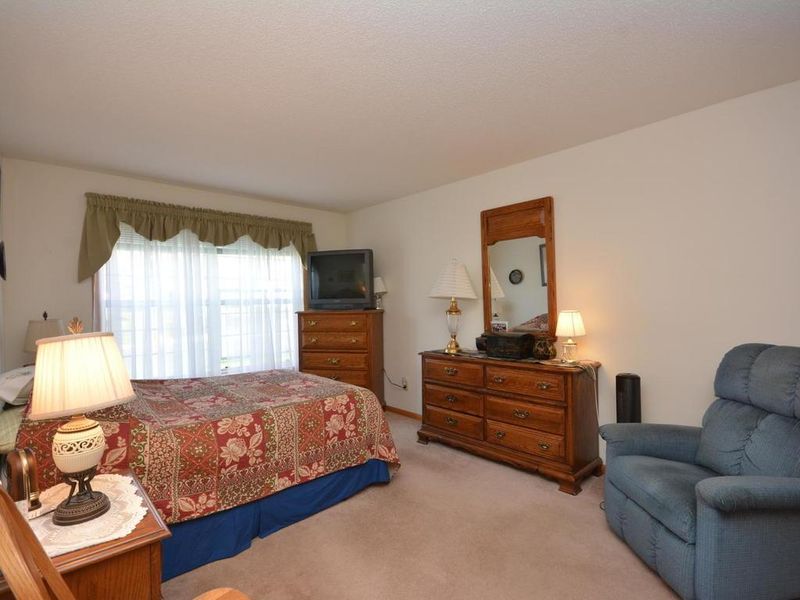 6960 Inverness Ct, Inver Grove Heights, MN 55077