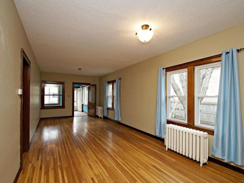 220 6th Ave S, South Saint Paul, MN 55075
