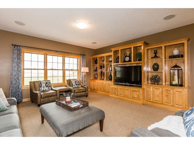 24345 Primrose Ln N, Scandia, MN 55073